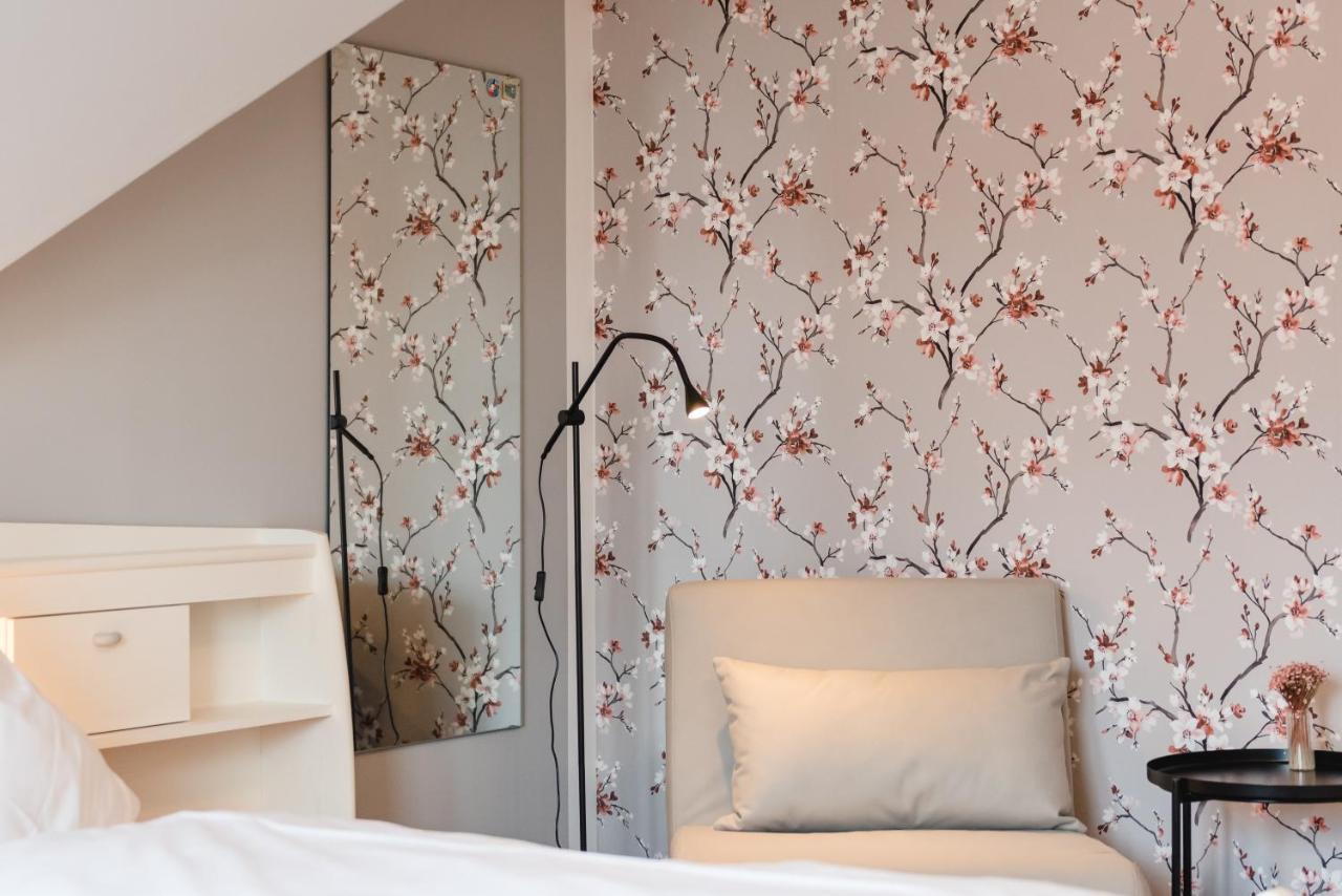 Straendhus Bed&Breakfast Hasselberg  ภายนอก รูปภาพ