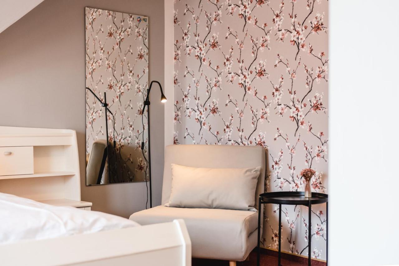 Straendhus Bed&Breakfast Hasselberg  ภายนอก รูปภาพ